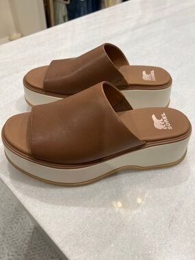 Sorel Brown Leather-Look Platform Slide Sandals